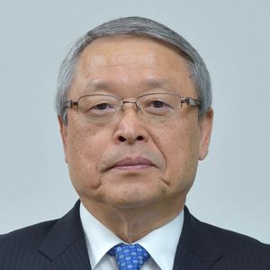 伊藤氏