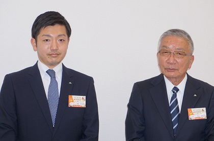 栗栖社長(右)と萩原専務